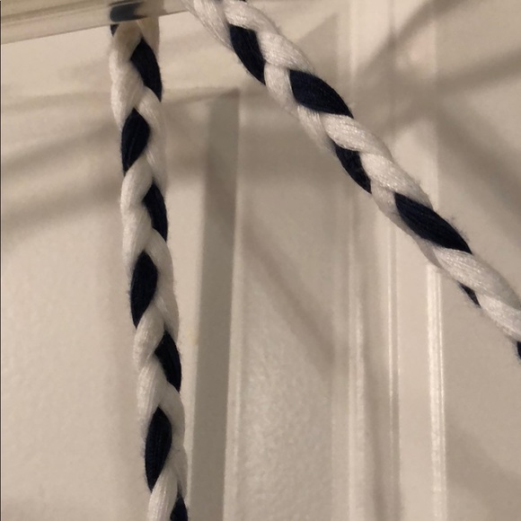 Top - Picture 6 of 6